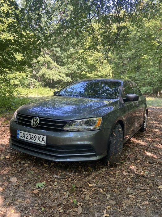 Volkswagen Jetta 2015 автомат 2.0 газ/бензин