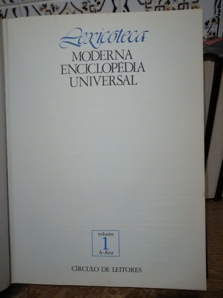 Espectacular Moderna Enciclopédia Universal