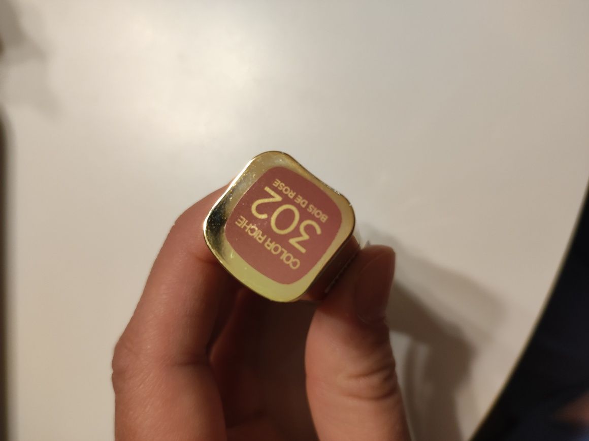 Szminka pomadka Loreal 302 bois de rose