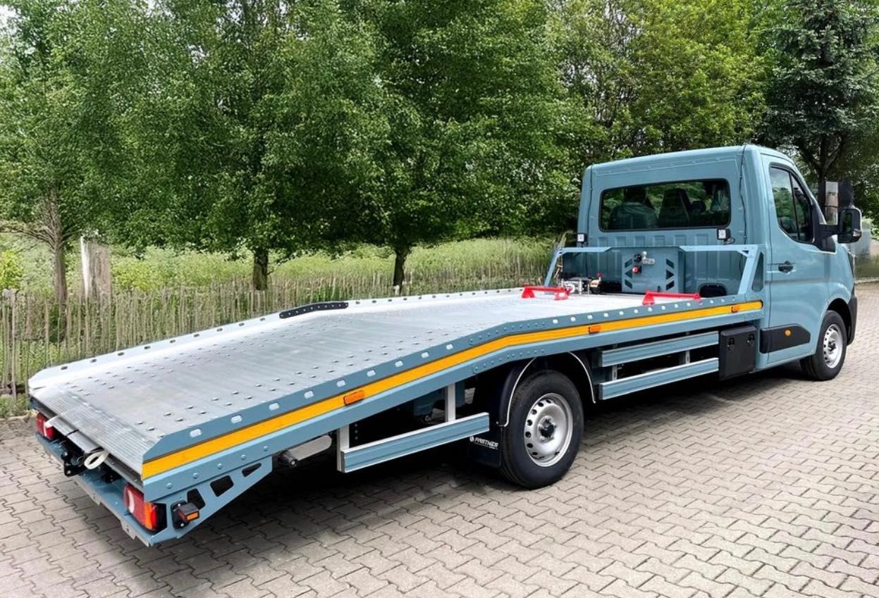 Wynajmę tanio!!! lawetę Renault Trafic 2.0 Diesel 170KM 2025