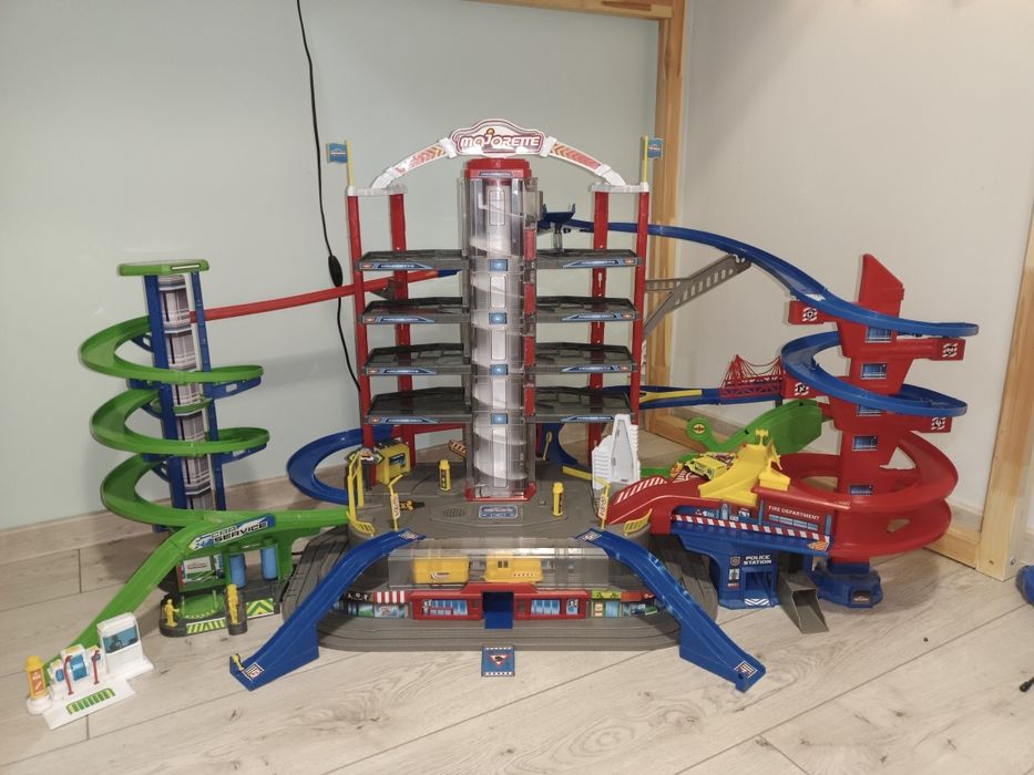 Garaż (parking) miejski majorette super city duży