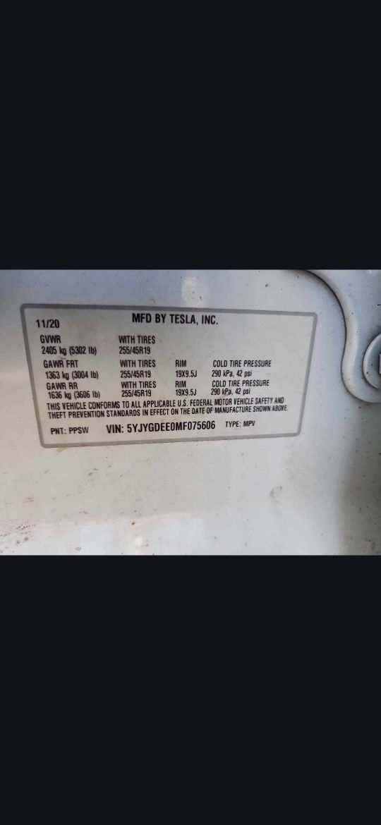 Tesla Model Y dual motor