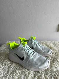 Sapatilhas da Nike, n 37