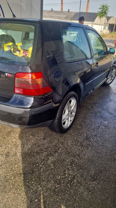 Golf 4 1900 em bom estado