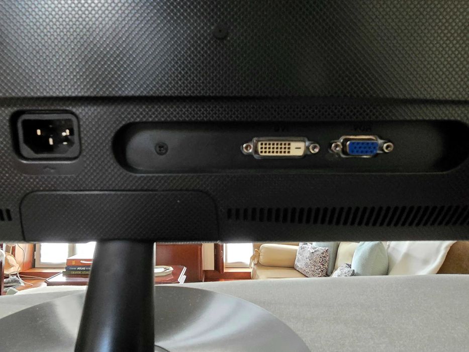 Monitor ASUS - 24 Polegadas