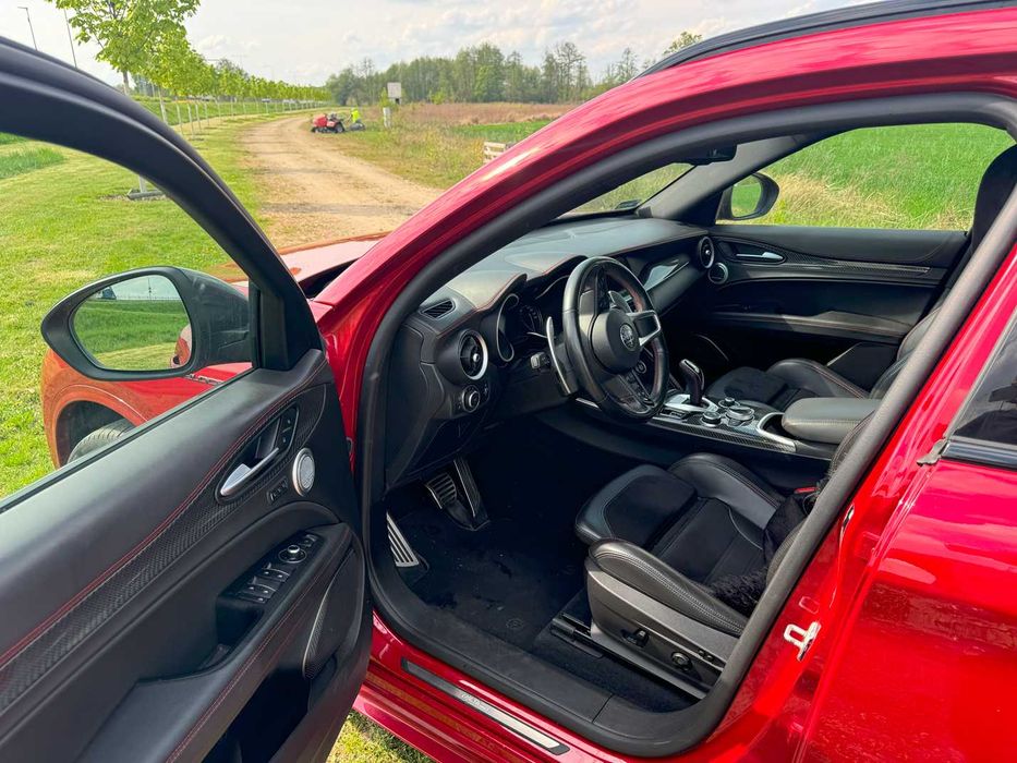 Alfa Romeo Stelvio Veloce Ti  2021 przejęcie leasing fv23% nowa cena
