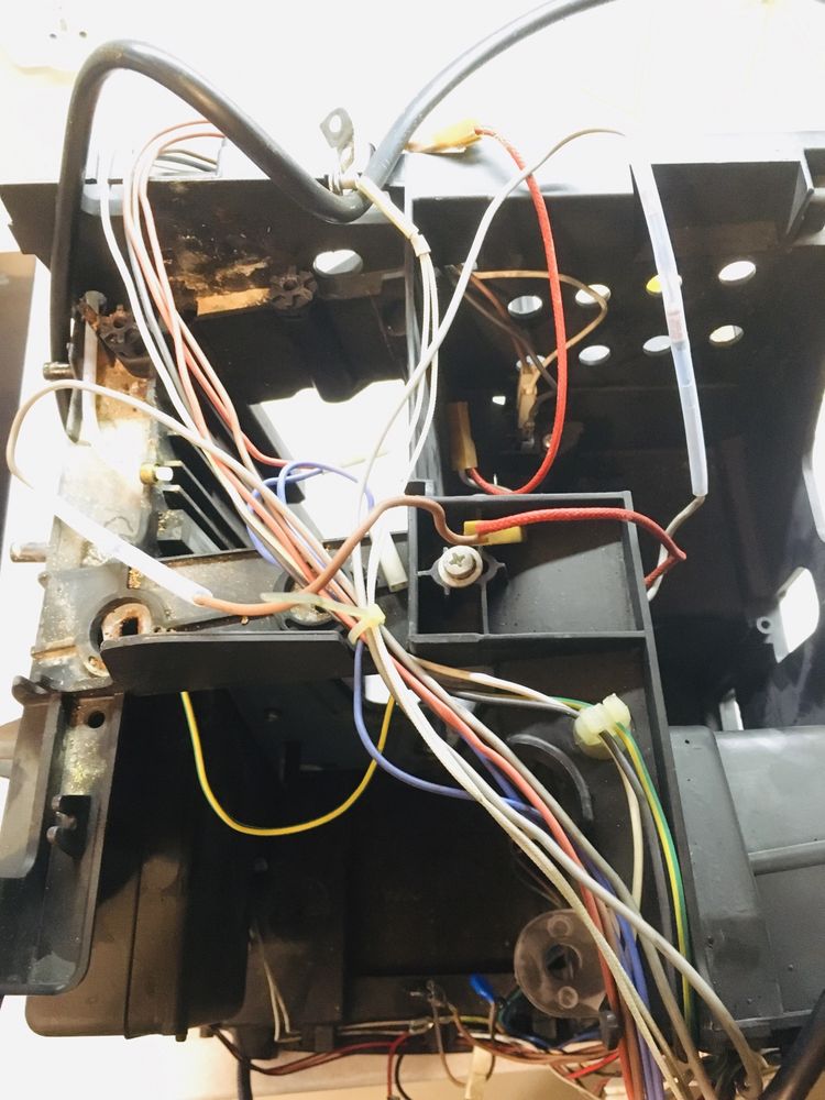 Ekspres Delonghi ESAM2000 czesci