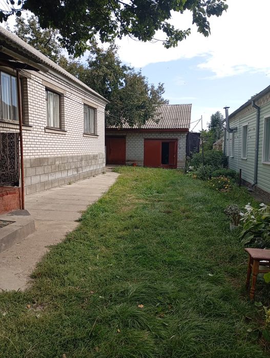 Продається частина будинку