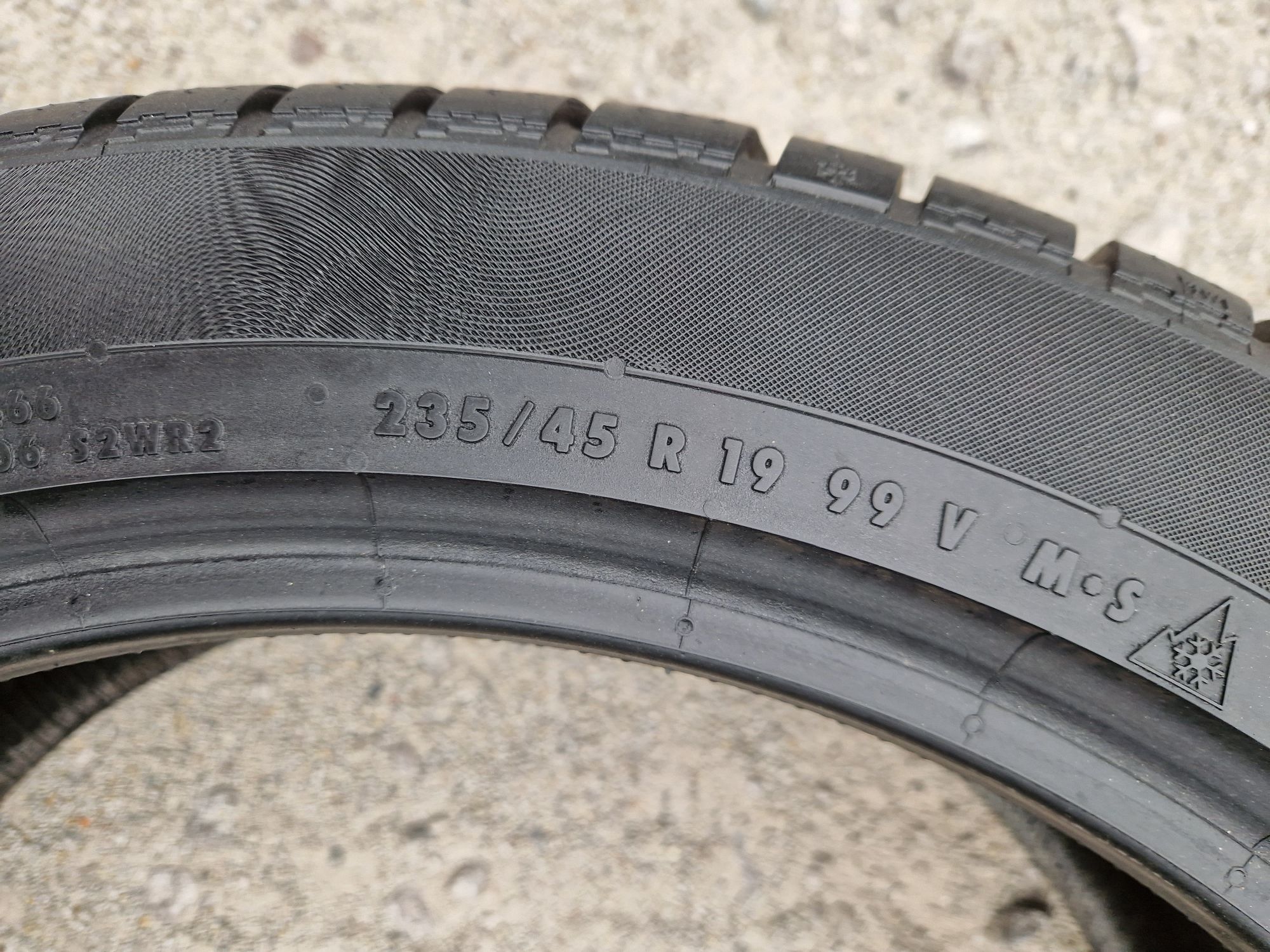 Opony zimowe Continental ContiWinterContact TS830 235/45r19 (99V) MO