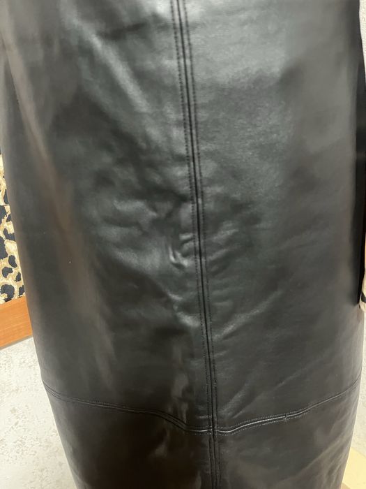 Шкіряна спідниця довга