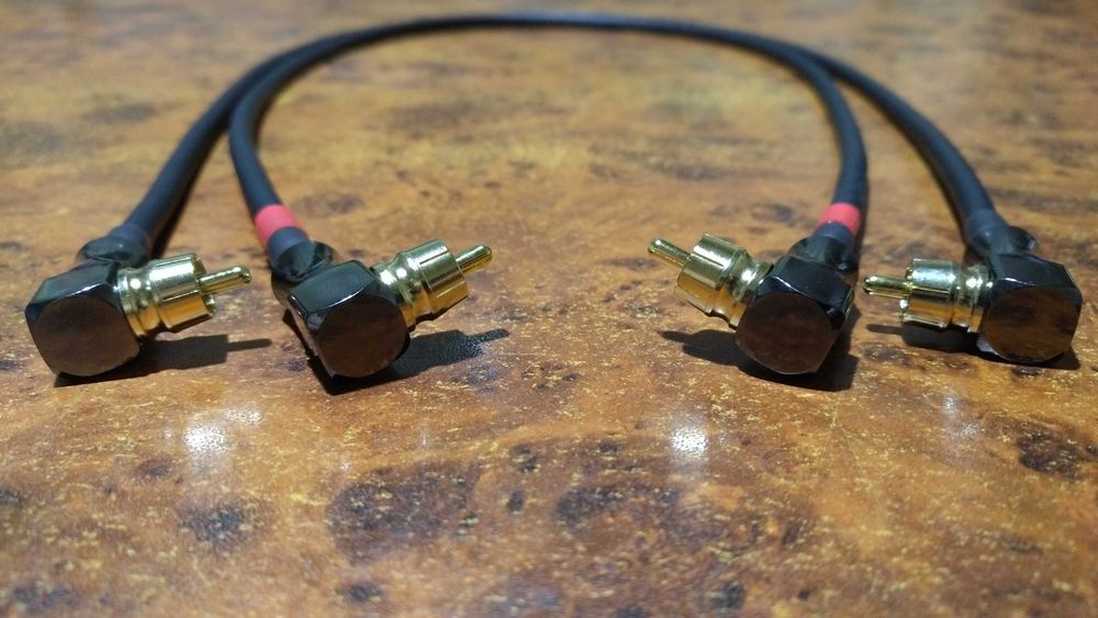 Hi-Fi межблочная пара 2RCA/2RCA MOGAMI 2534 (Japan) направленный экран