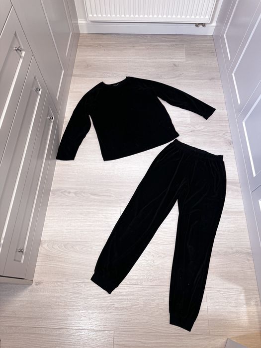 Strój welurowy dresowy S 36 czarny domowy