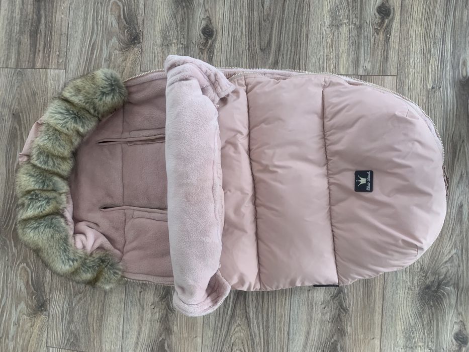 śpiworek do wózka firmy elodie dietails kolor powder pink