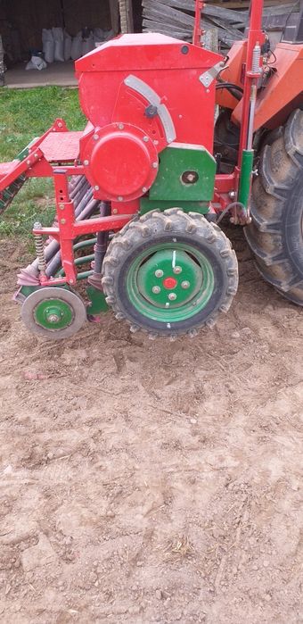 Sprzedam siewnik 3 metrowy