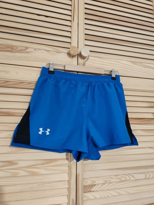 Niebieskie spodenki do biegania Under Armour, M