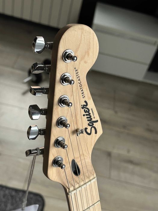 Gitara elektryczna Squier Sonic STRAT MN WPG FRD + interfejs