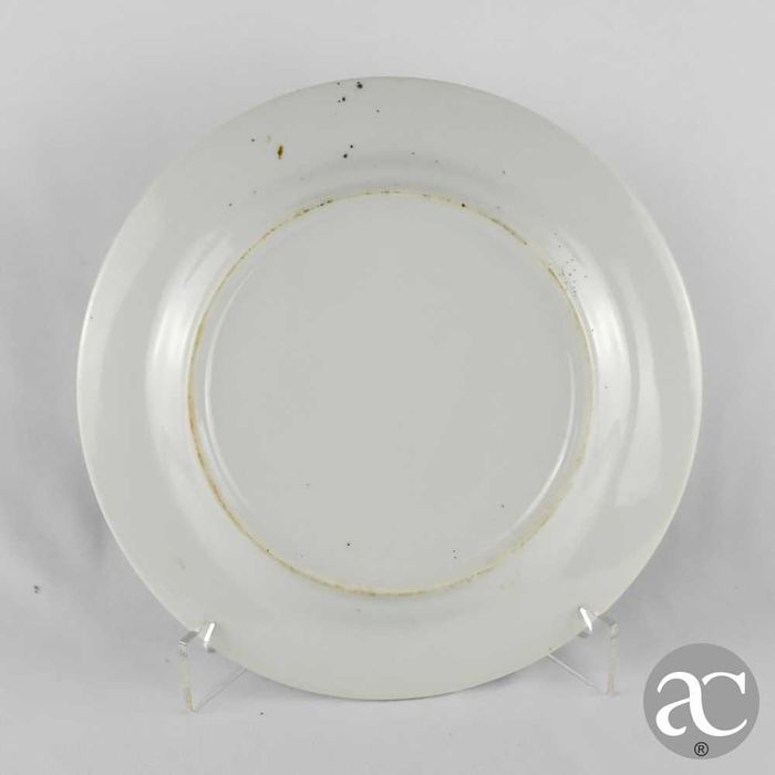 Prato em porcelana da China com brasão do Reino de Portugal