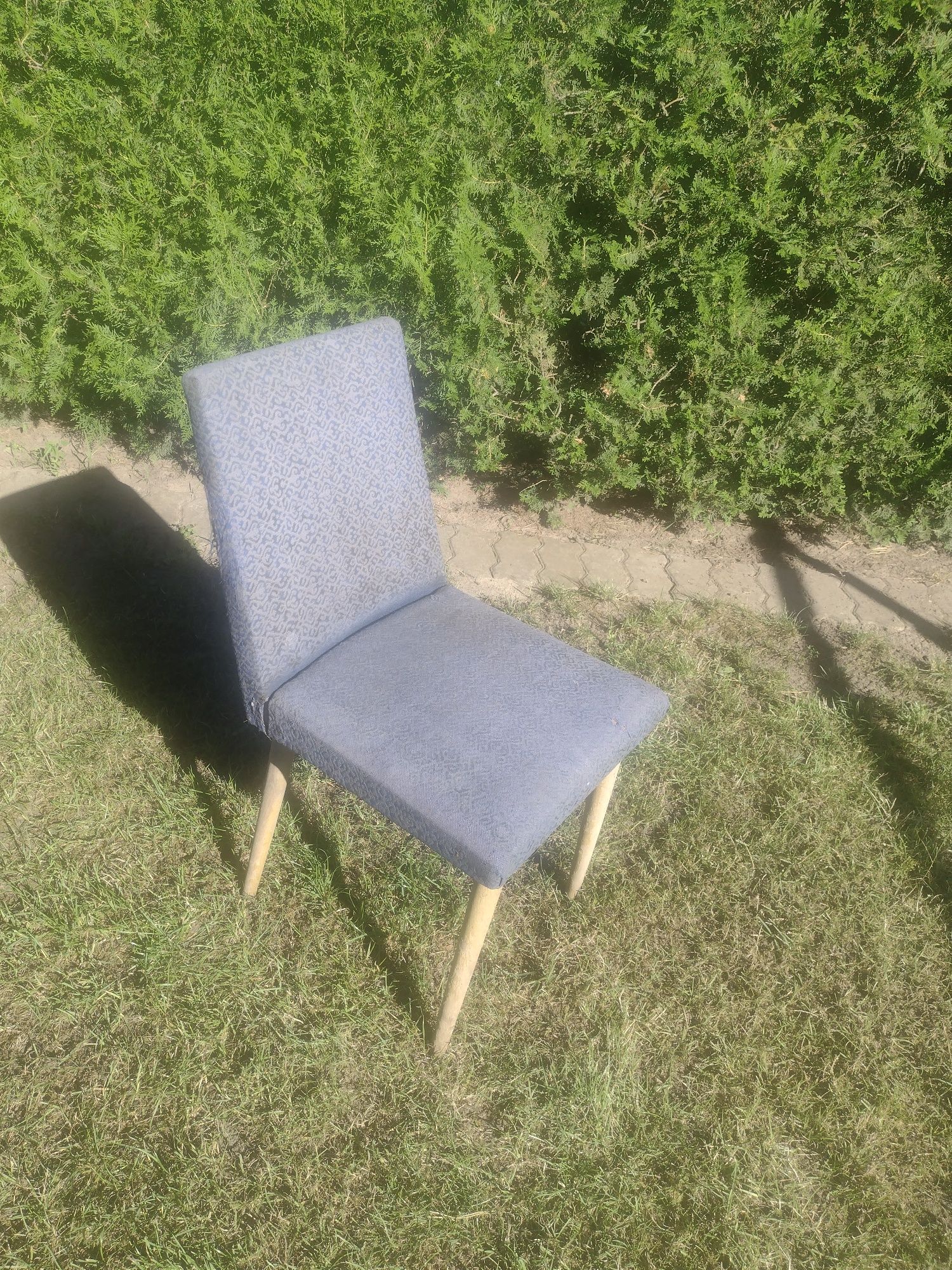 Dwa krzesła PRL niebieskie