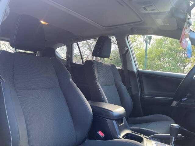 Toyota RAV4 XLE 2018