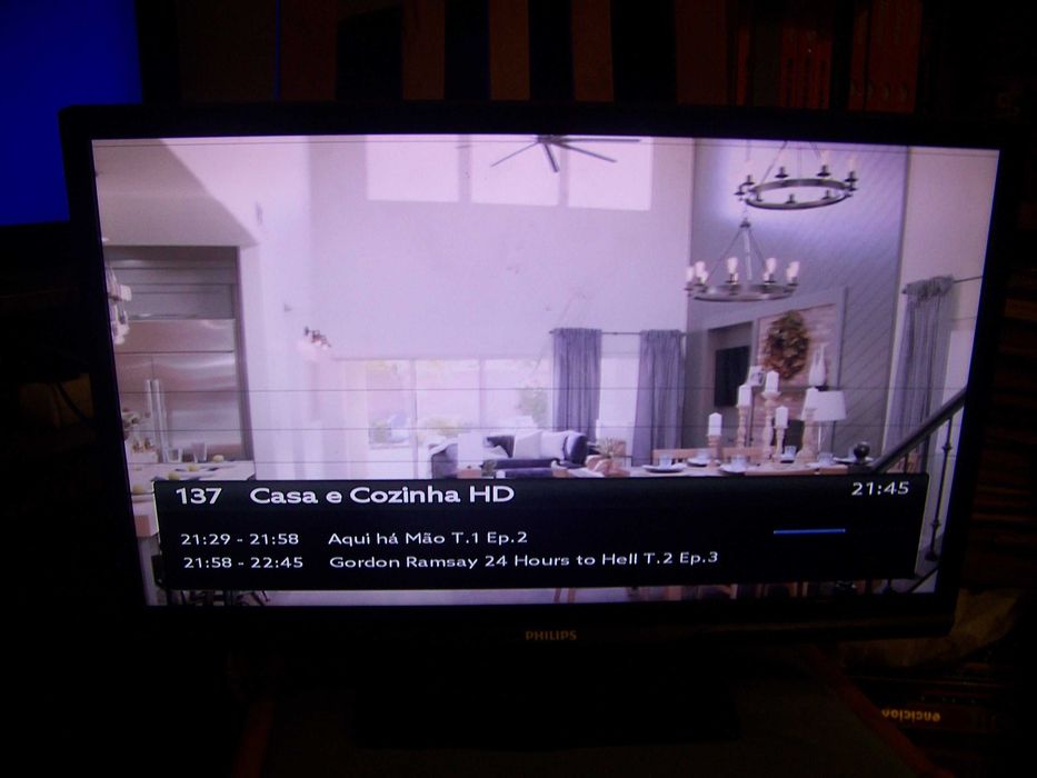 tv philips 22 PHF4109/88 avaria parcial