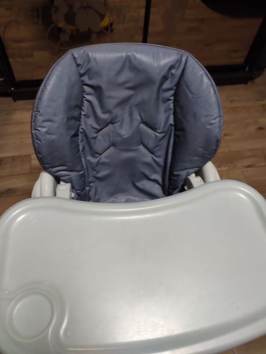 Детский стульчик для кормления