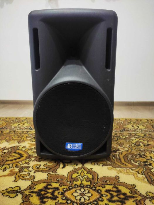 Активна акумуляторна колонка DB Technologies OPERA 110 (Made in Italy)