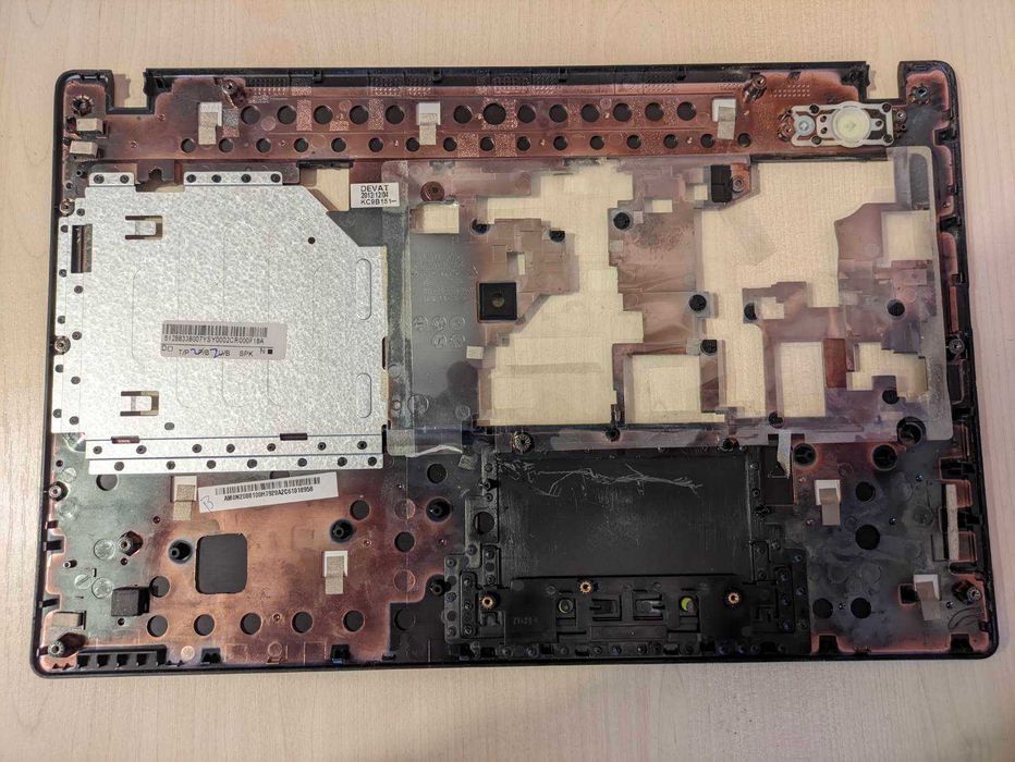 Продам крышку клавиатуры Lenovo G585, G580, 20150, 20137