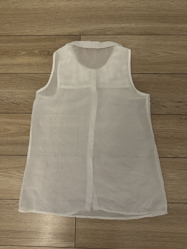 Young Dimension biala bluzka z kolnierzykiem i zdobieniami rozmiar 134
