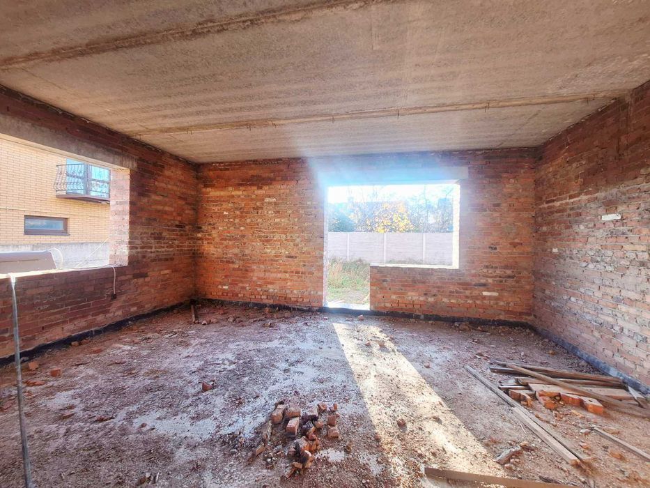 (5) Продаж житлово-комерційного комплексу 6910