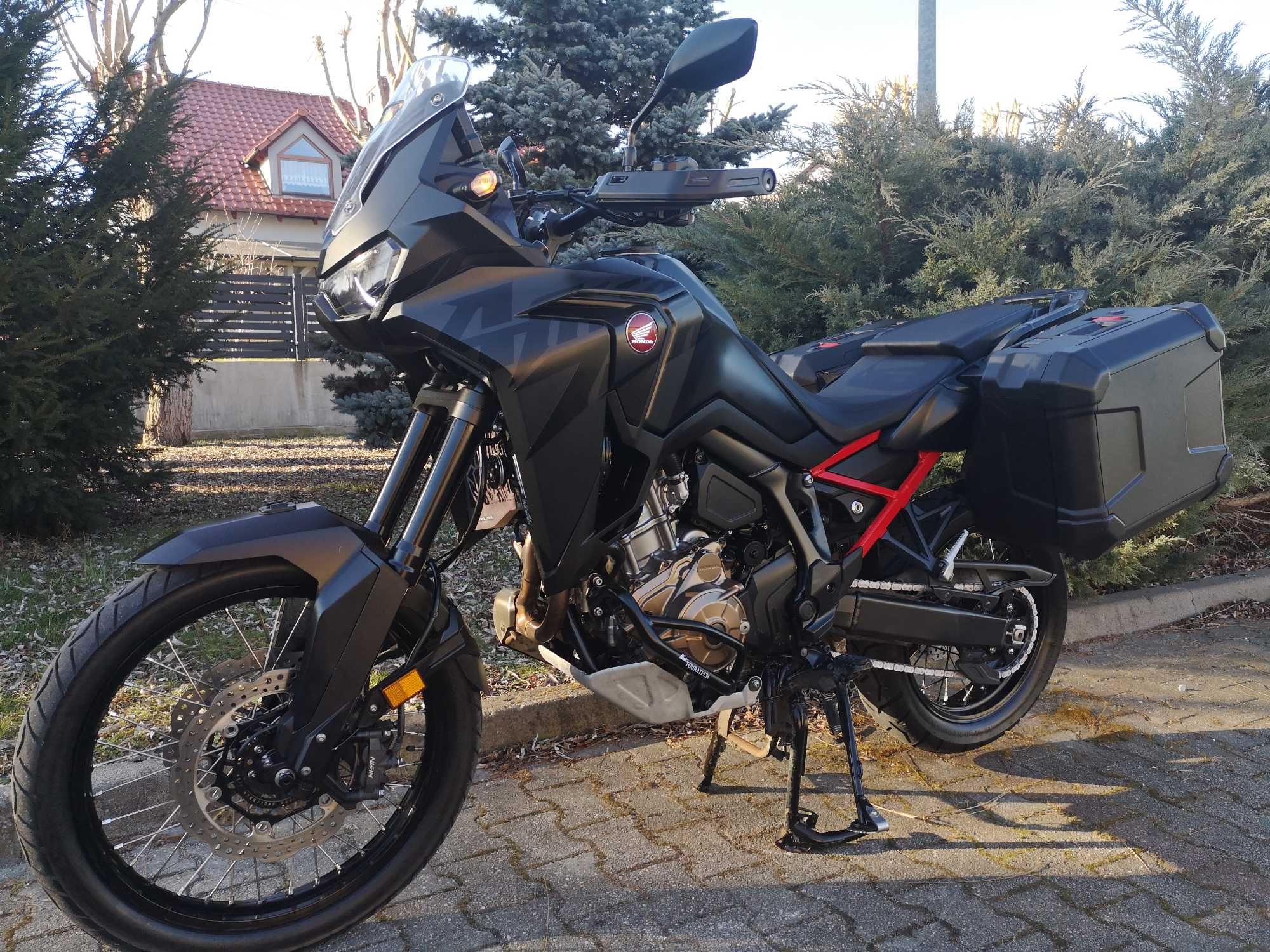 Honda CRF 1100 DCT  z Niemiec od I właściciela  Jak NOWA