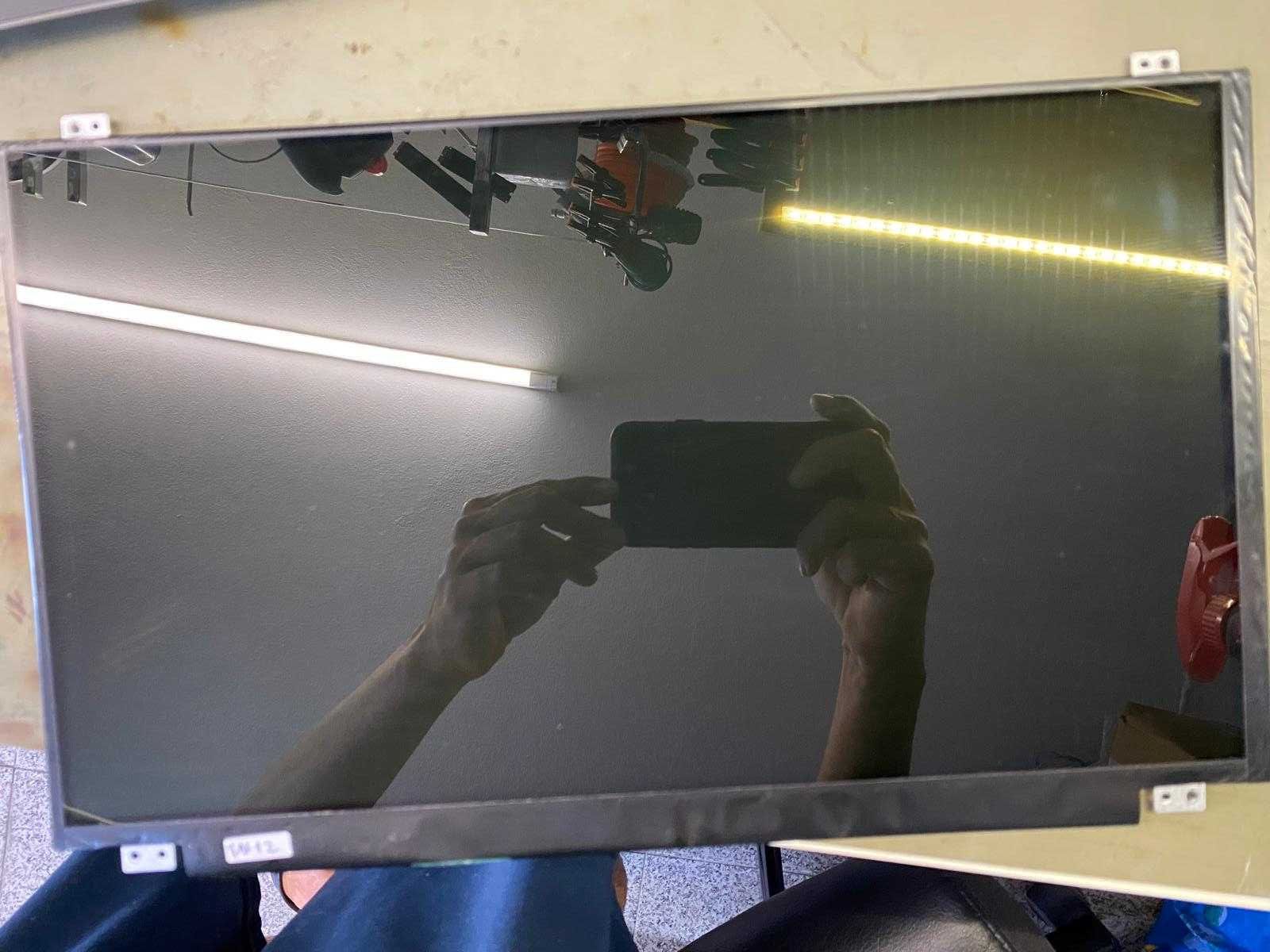 Painel LCD BOE NT156WHM-N12 15,6″ – eDP 30p – 1366×768 – Testado