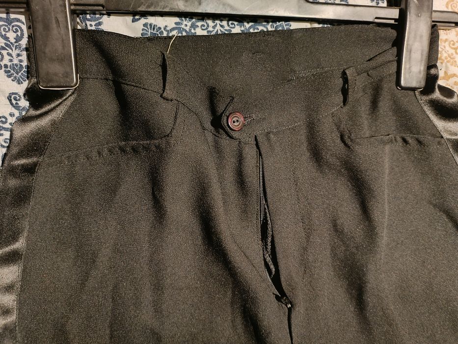 Calças pretas M com faixa cetim festa