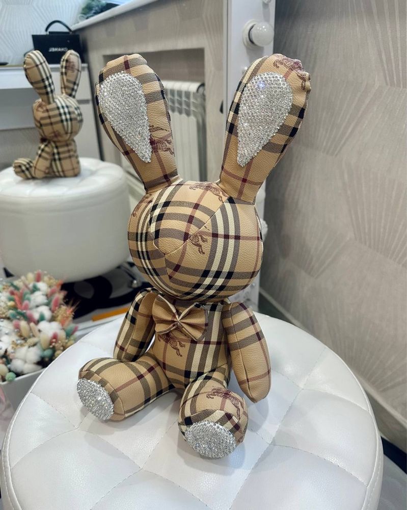 Кролик Burberry Кролик Louis Vuitton Декор для кімнати