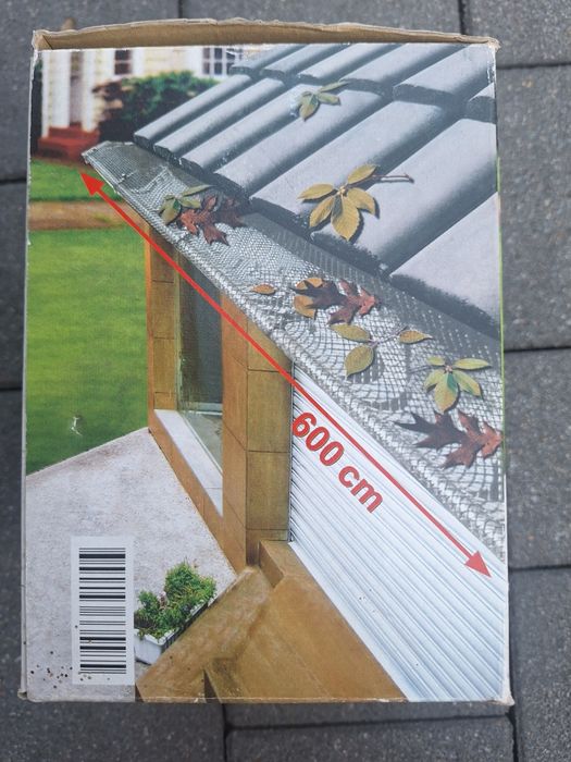 Siatka zabezpieczającą rynny