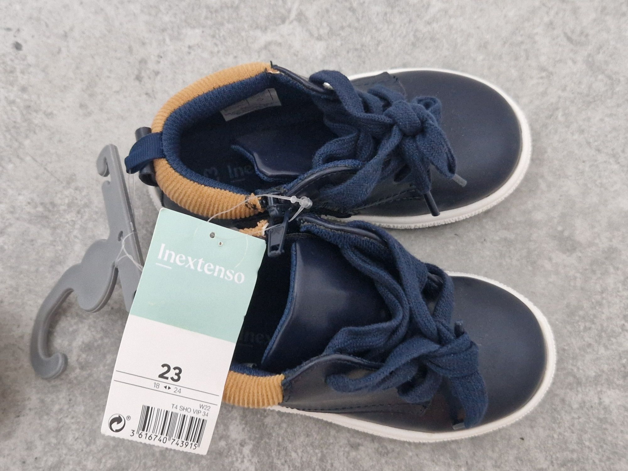 Nowe buty jesienne zimowe dla chlopca roz. 23