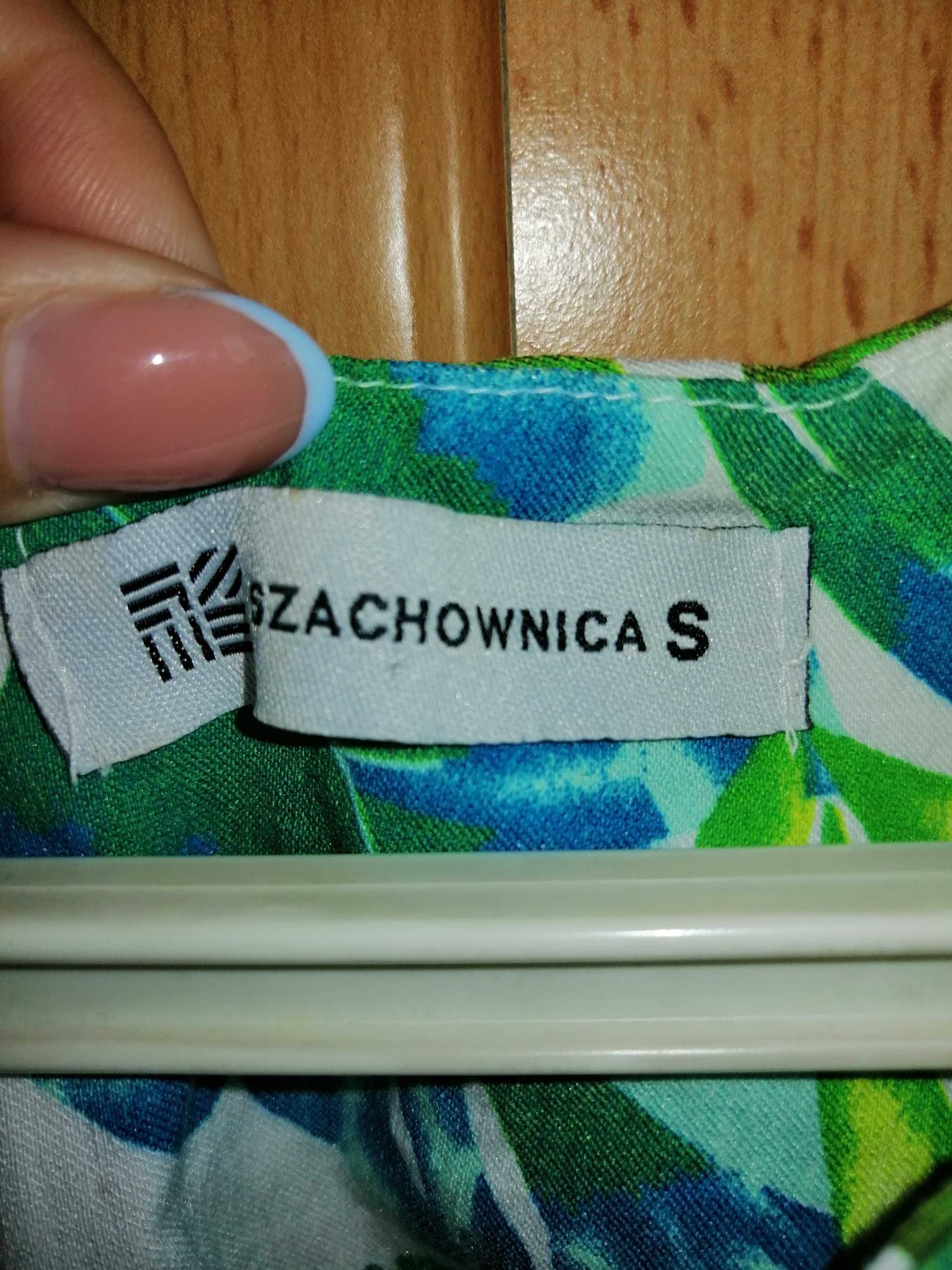 Sukienka wzorzysta na lato