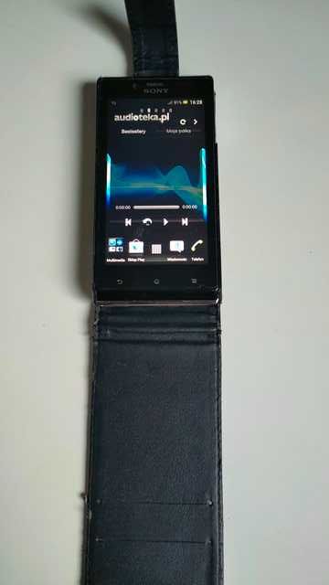 Sony Xperia st26i