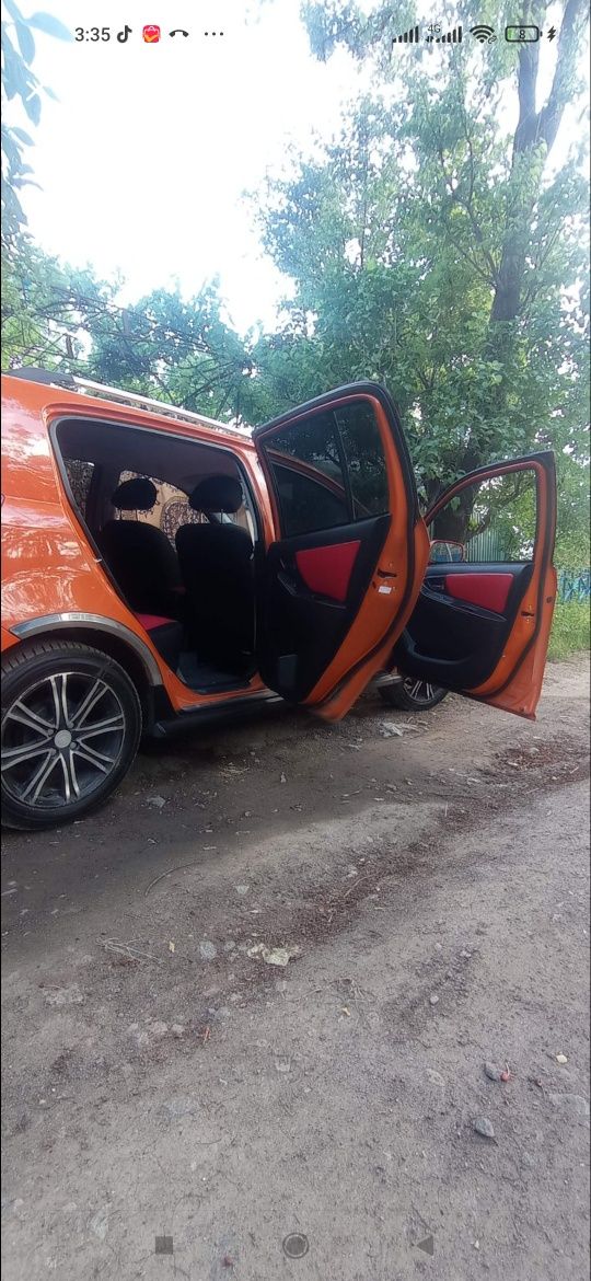 Geely mk Kross 2013г.113т.пробег,газ.бензин