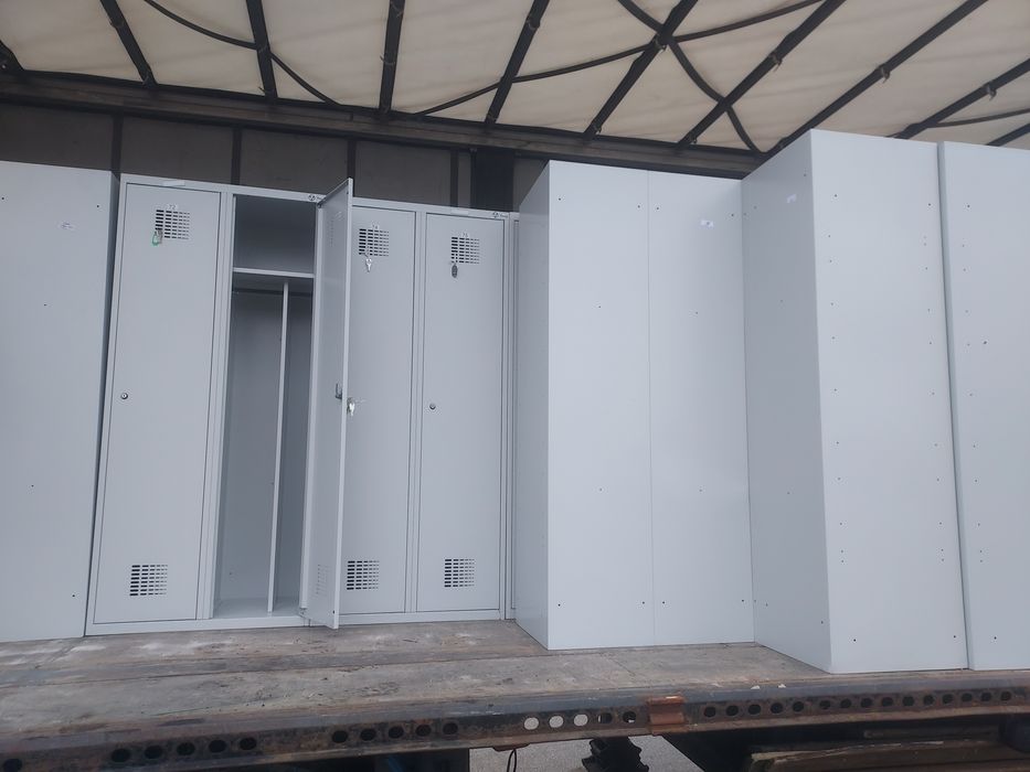 Szafk bardzo ładne bhp pracownicze socjalne ubraniowa odzieżowa