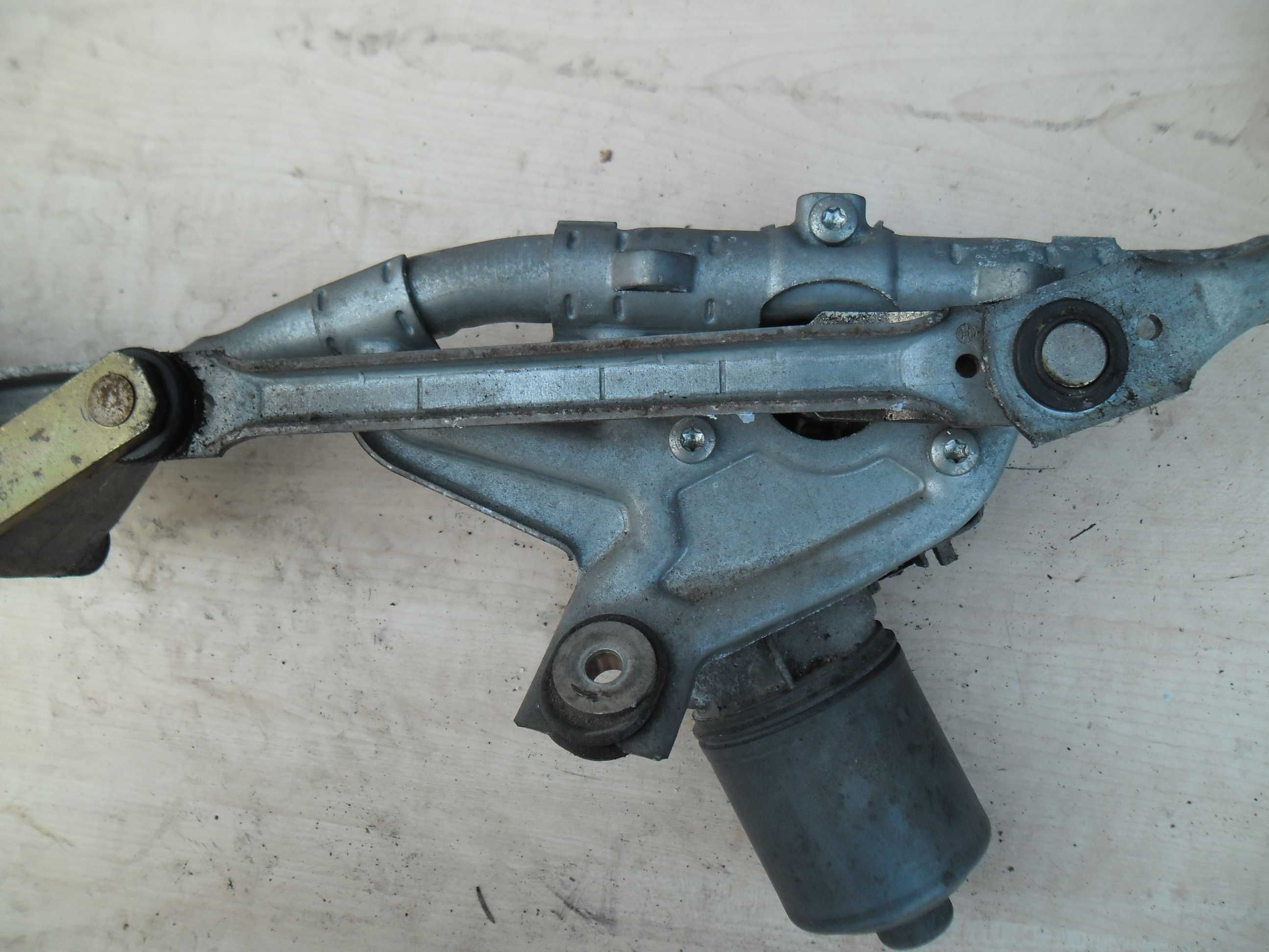 Mechanizm wycieraczek przód Mercedes e-klasa w211