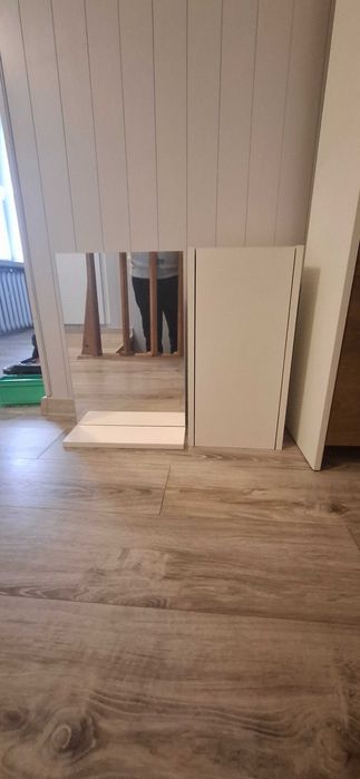 Komplet mebli łazienkowych słupek szafka lustro