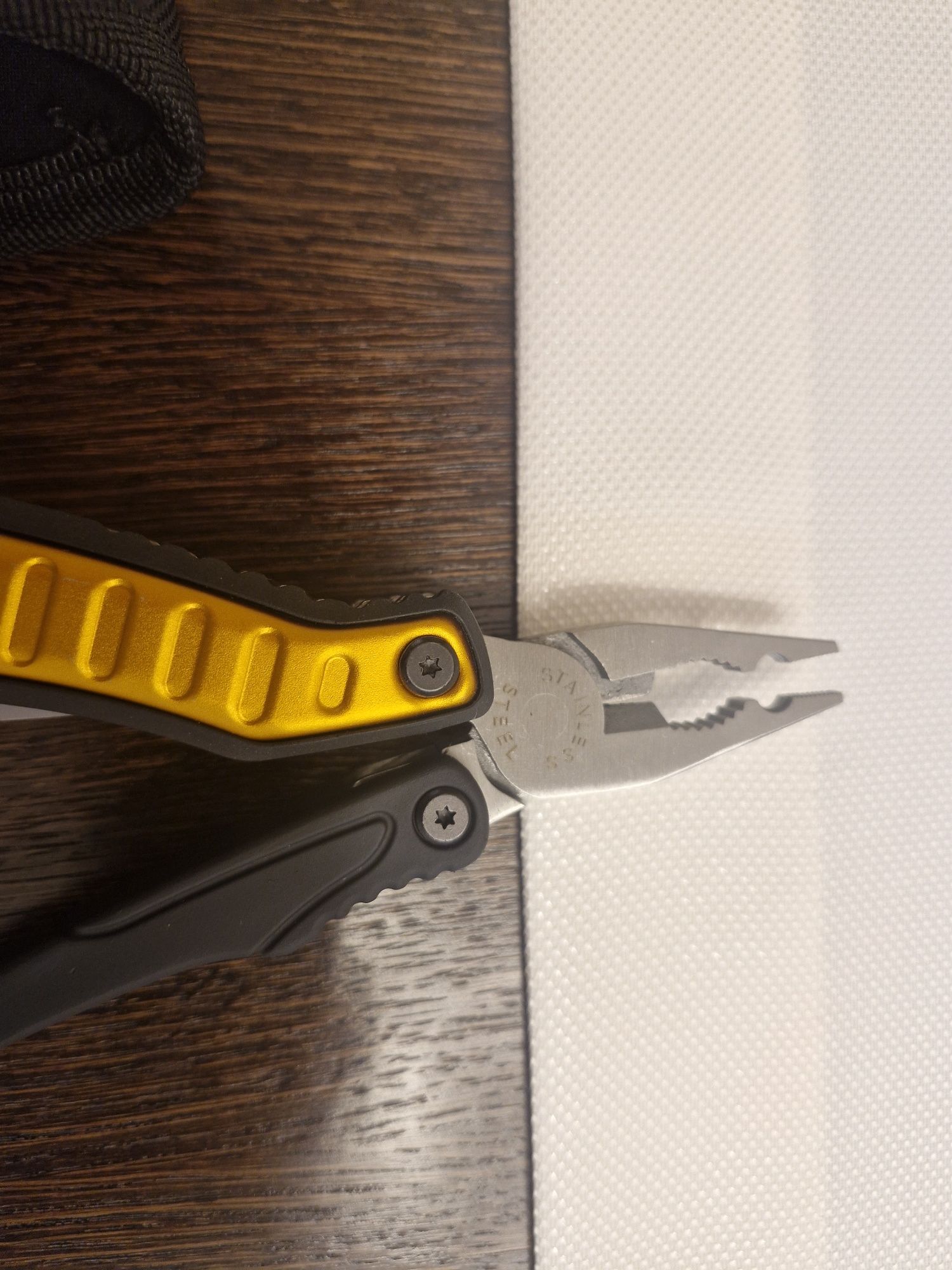 CAT Multitool XL 9w1 Multi-Function Tool nowy