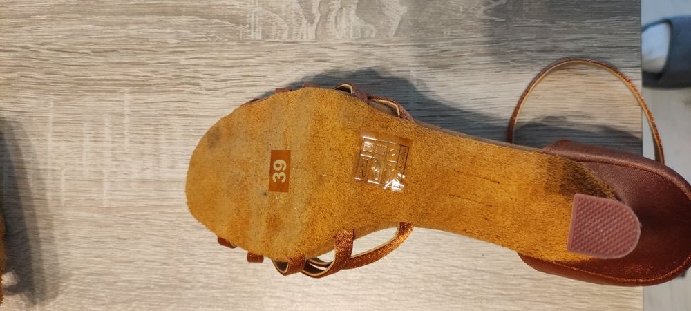 Buty do tańca róż. 39