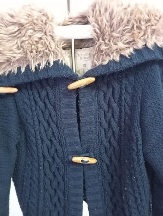 Casaco de malha com gola em pelo – Bershka Tamanho L