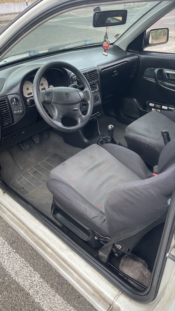 Seat ibiza 6k3 1.9tdi 90cv de livrete