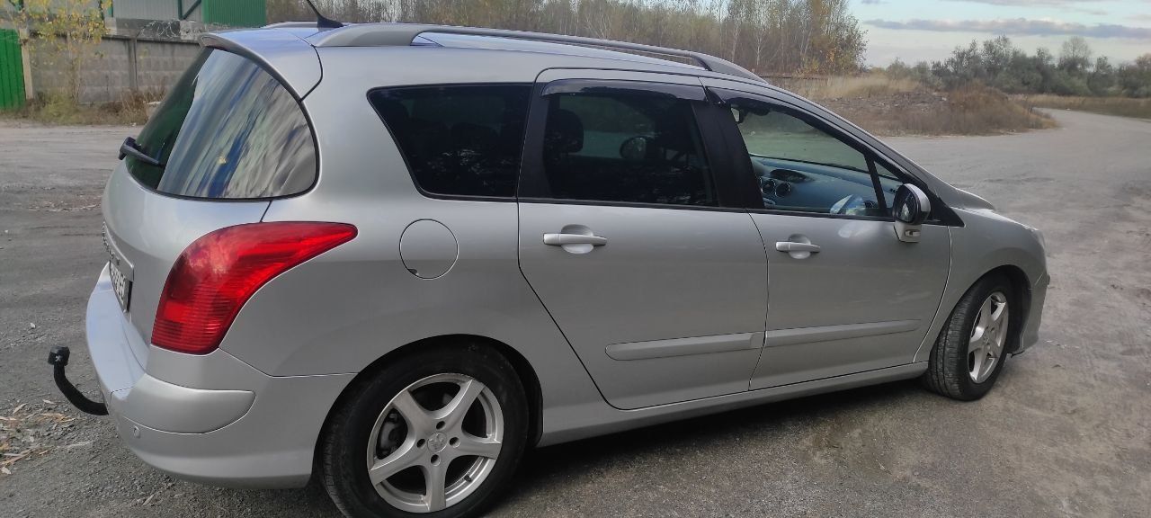 Peugeot 308 1.6 turbo 6 2008 року