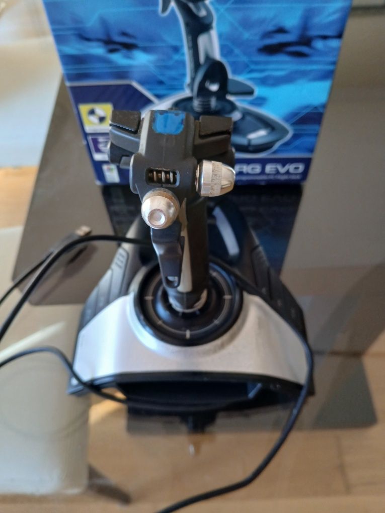 Joystick CYBORG EVO da Saitek