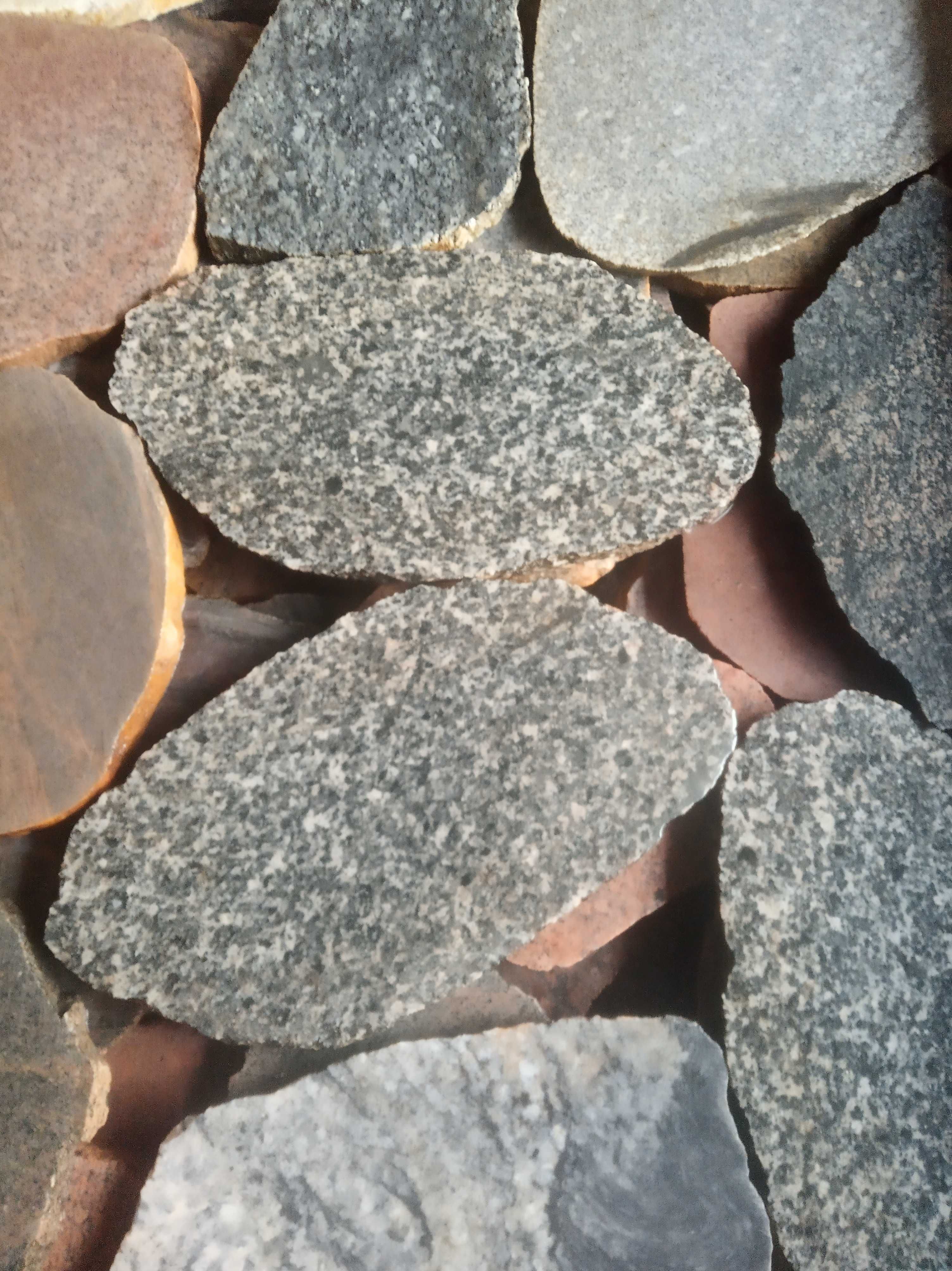 Kamień polny cięty 2cm