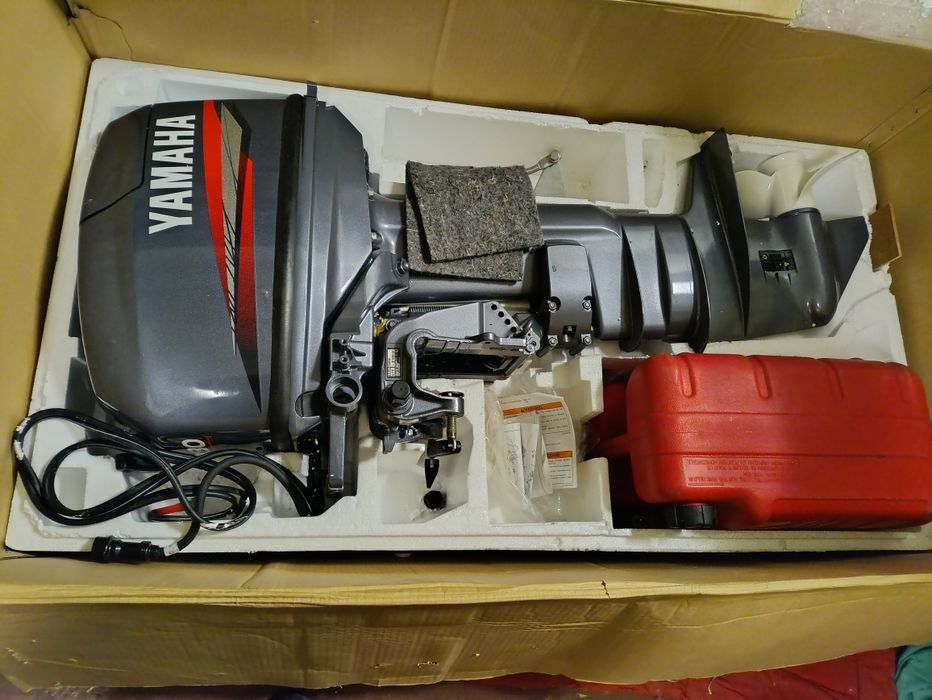 Лодочный мотор  Yamaha 30 новый