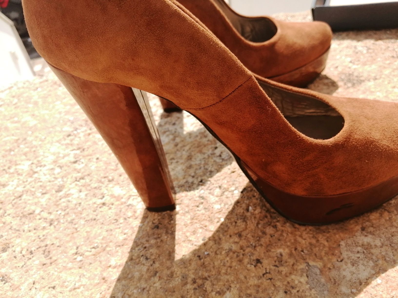 Sapatos mulher (pele)